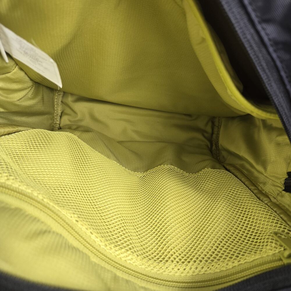 Pacsafe MetroSafe 300 Gii Laptop Bag In Black - Picture 3 of 13